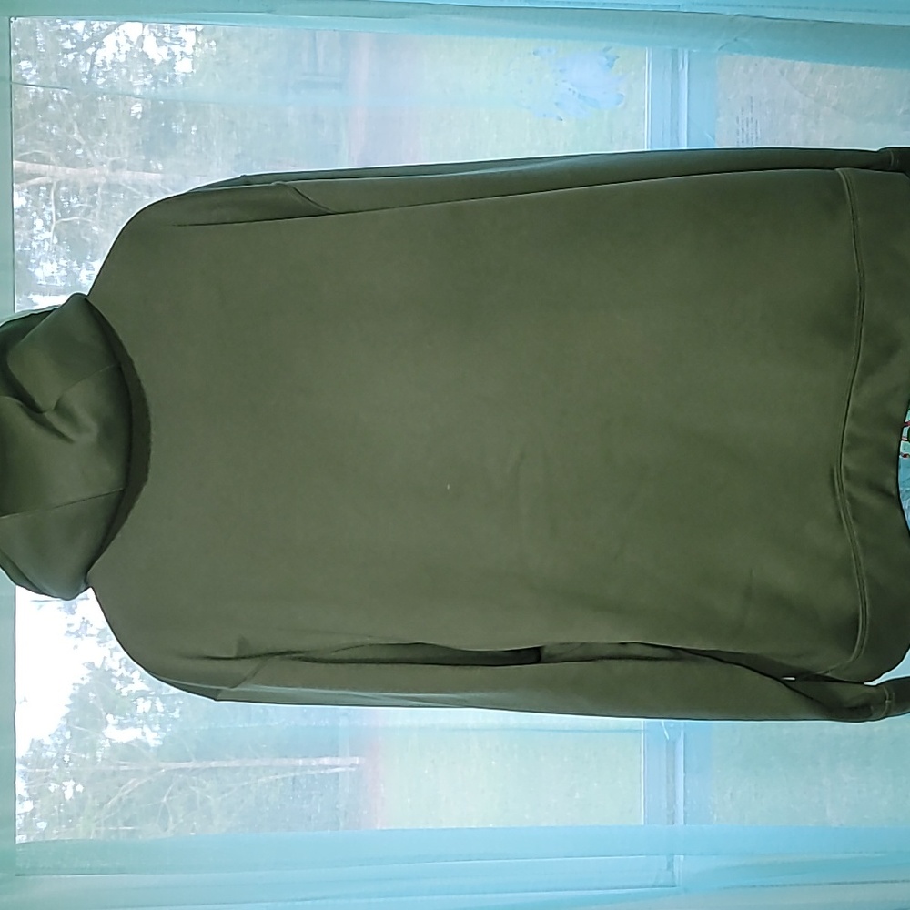 NWOT Under Armor hoodie - Picture 2 of 5